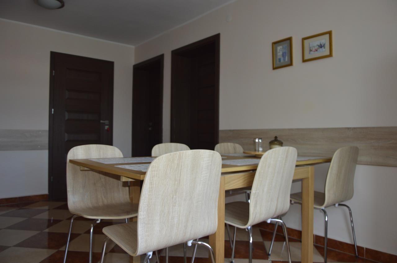 Проживание в семье Apartamenty i pokoje u Kryni Штутово-43