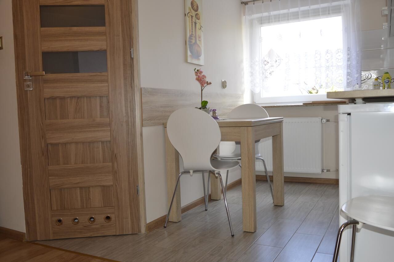 Проживание в семье Apartamenty i pokoje u Kryni Штутово-11